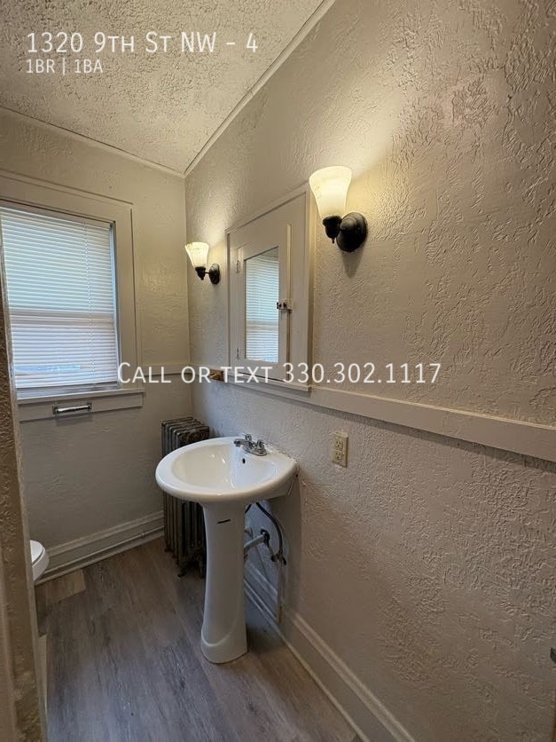 Building Photo - Large one bedroom apartment for rent with ...