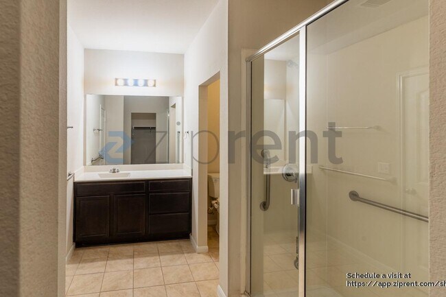 Building Photo - 1700 Atlantica St