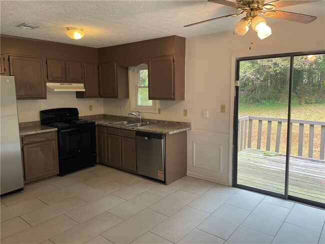 Building Photo - 805 Arbor Hill Dr