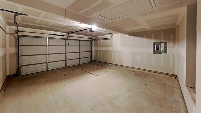 Building Photo - 408 Fox Burrow Ln