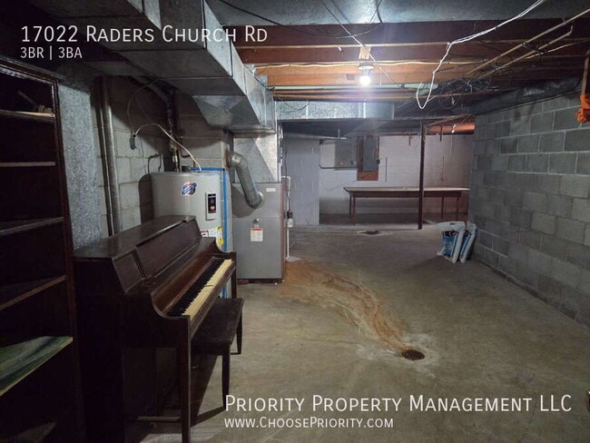 Building Photo - 17022 Raders Church Rd