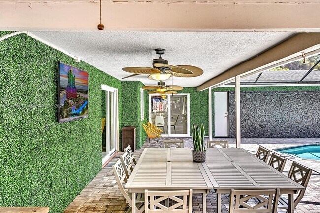 Building Photo - 2191 SW 27th Ln