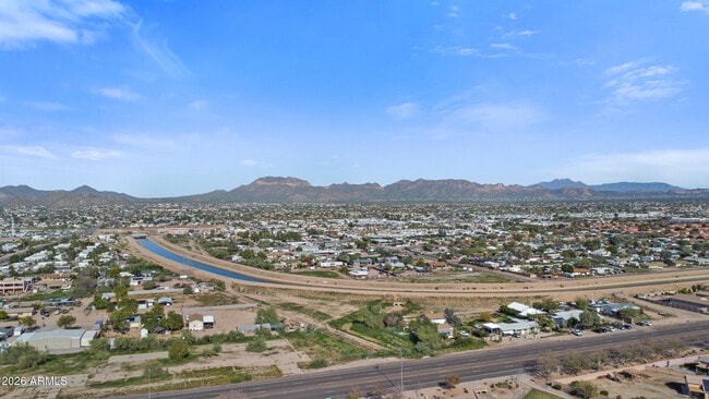 Building Photo - 10054 E Crescent Ave