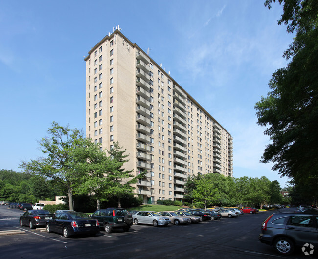 Primary Photo - Rock Creek Terrace