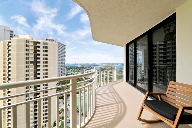 Building Photo - 3000 N Ocean Dr