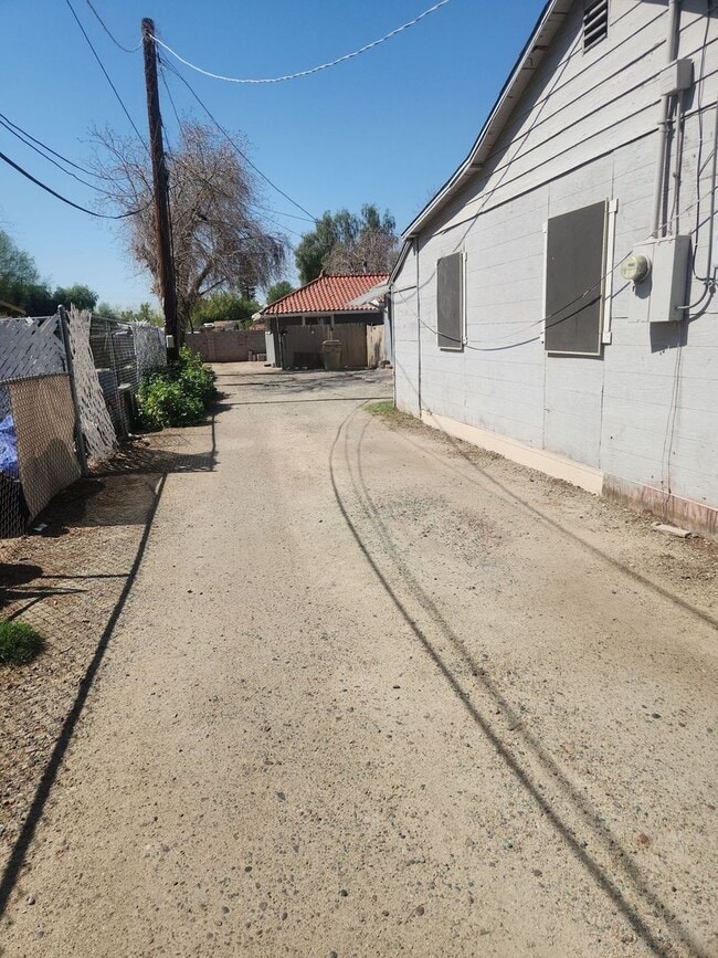 Building Photo - 65th Dr