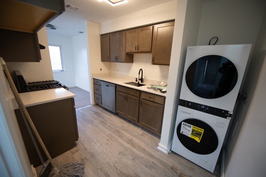 Building Photo - 3107 Pine Cone Ct