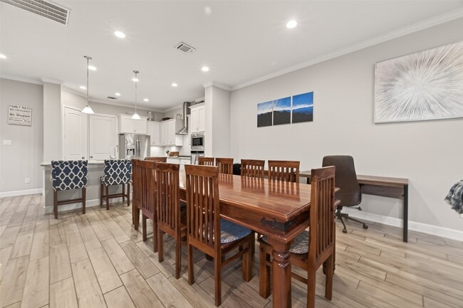 Building Photo - 1914 Shearn St