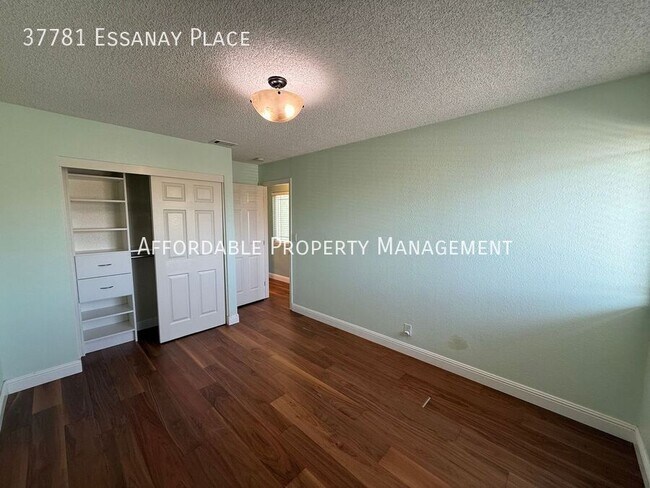 Building Photo - 37781 Essanay Pl