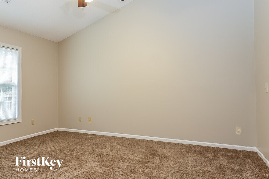 Building Photo - 1711 Kildare Woods Dr