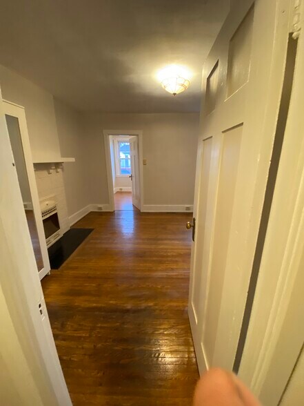 Building Photo - 5931 Alder St