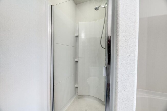 Building Photo - 369 Magma Dr