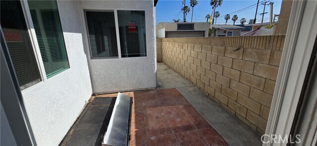 Building Photo - 840 S Anaheim Blvd