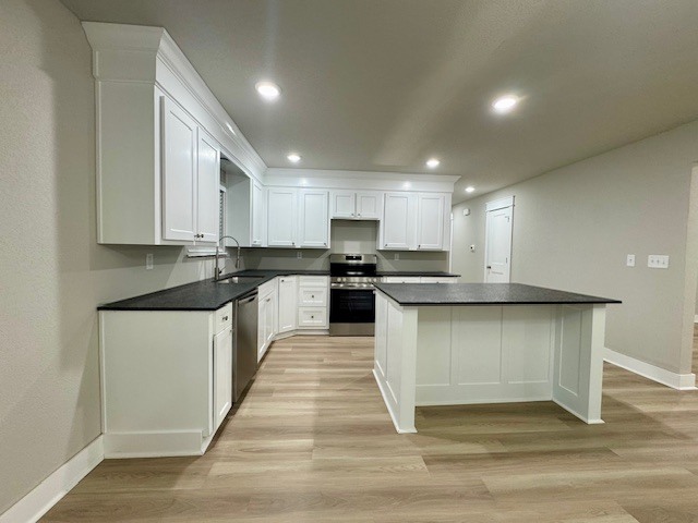 Building Photo - 1208 W Lazy L St