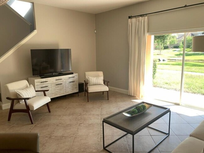 Building Photo - SUPER LOCATION FOR THIS 2 story 3 bdrm TOWNHOUSE!!