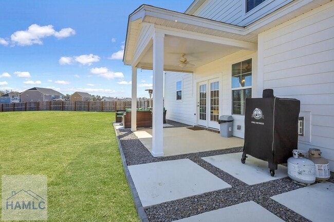 Building Photo - 166 Cattle Fence Dr