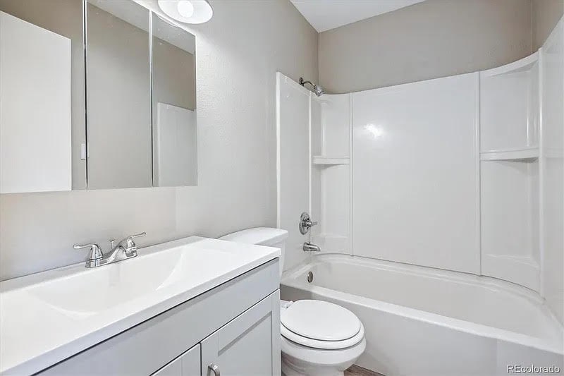 Building Photo - 709 Arrow Ct