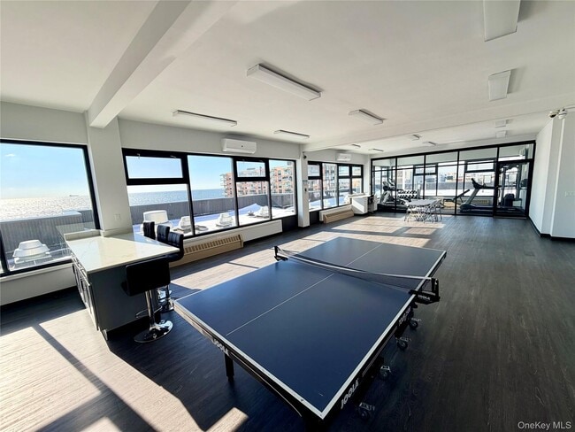 Building Photo - 1 E Broadway