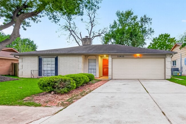 Building Photo - 11411 Hornbrook Dr