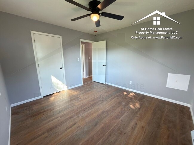 Building Photo - 607 Crestwood Dr