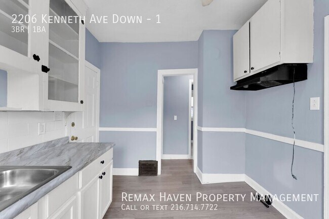 Building Photo - 2206 Kenneth Ave