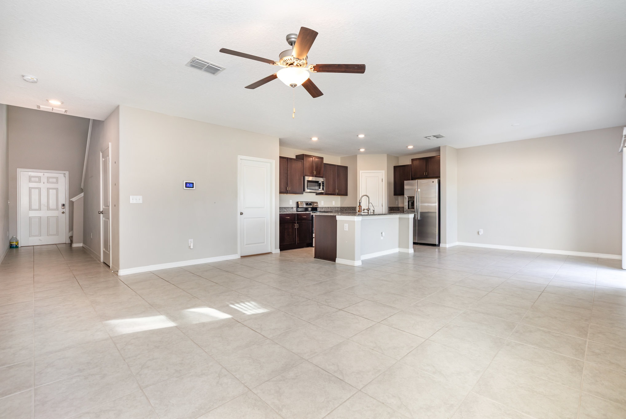 Building Photo - 6986 King Creek Dr