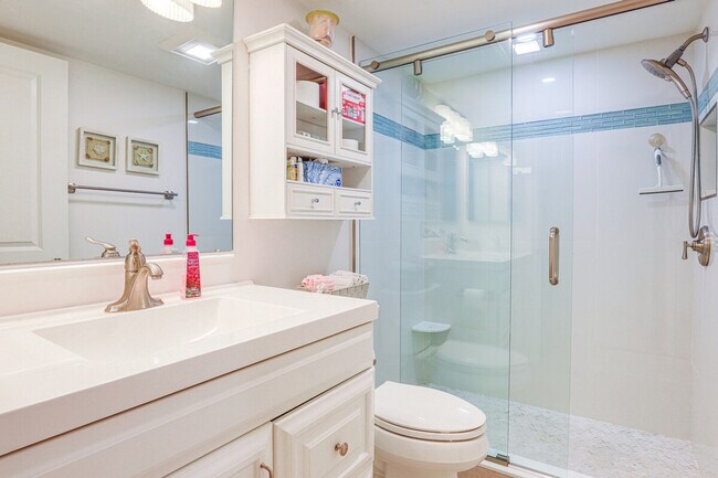 Building Photo - 2400 S Ocean Dr