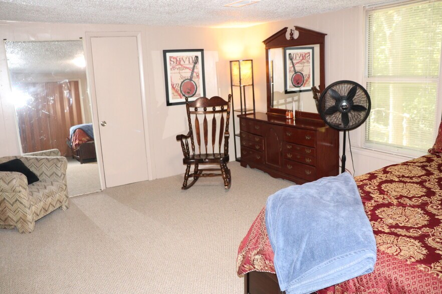 Building Photo - 2614 Couchville Pike