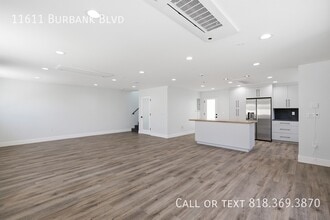 Building Photo - 11611 Burbank Blvd