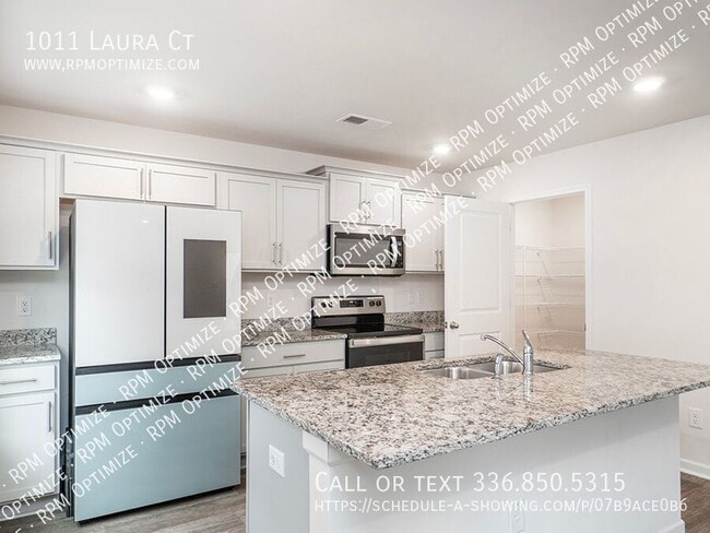 Building Photo - 1011 Laura Ct