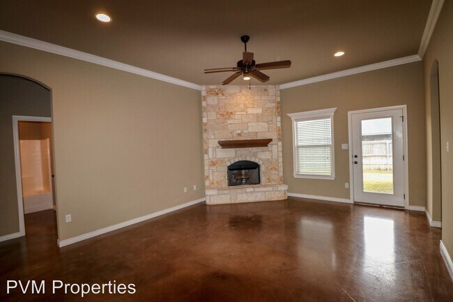 Building Photo - 3 br, 2 bath House - 3021 Silver Saddle