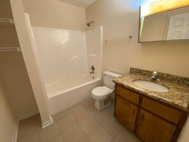 Building Photo - PRE-LEASING FOR AUGUST 2026!