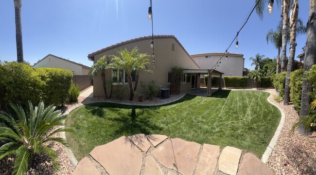 Building Photo - 43142 Caminata Dr