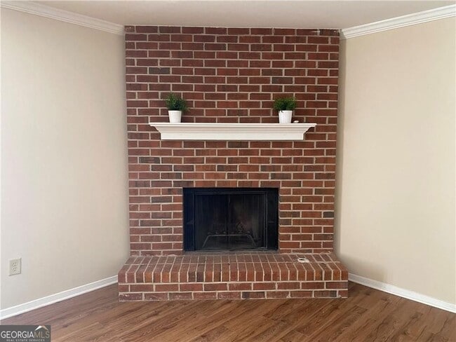 Building Photo - 2185 Palmyra Dr