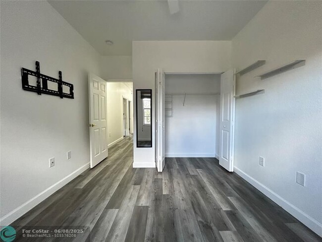 Building Photo - 604 NW 170th Terrace