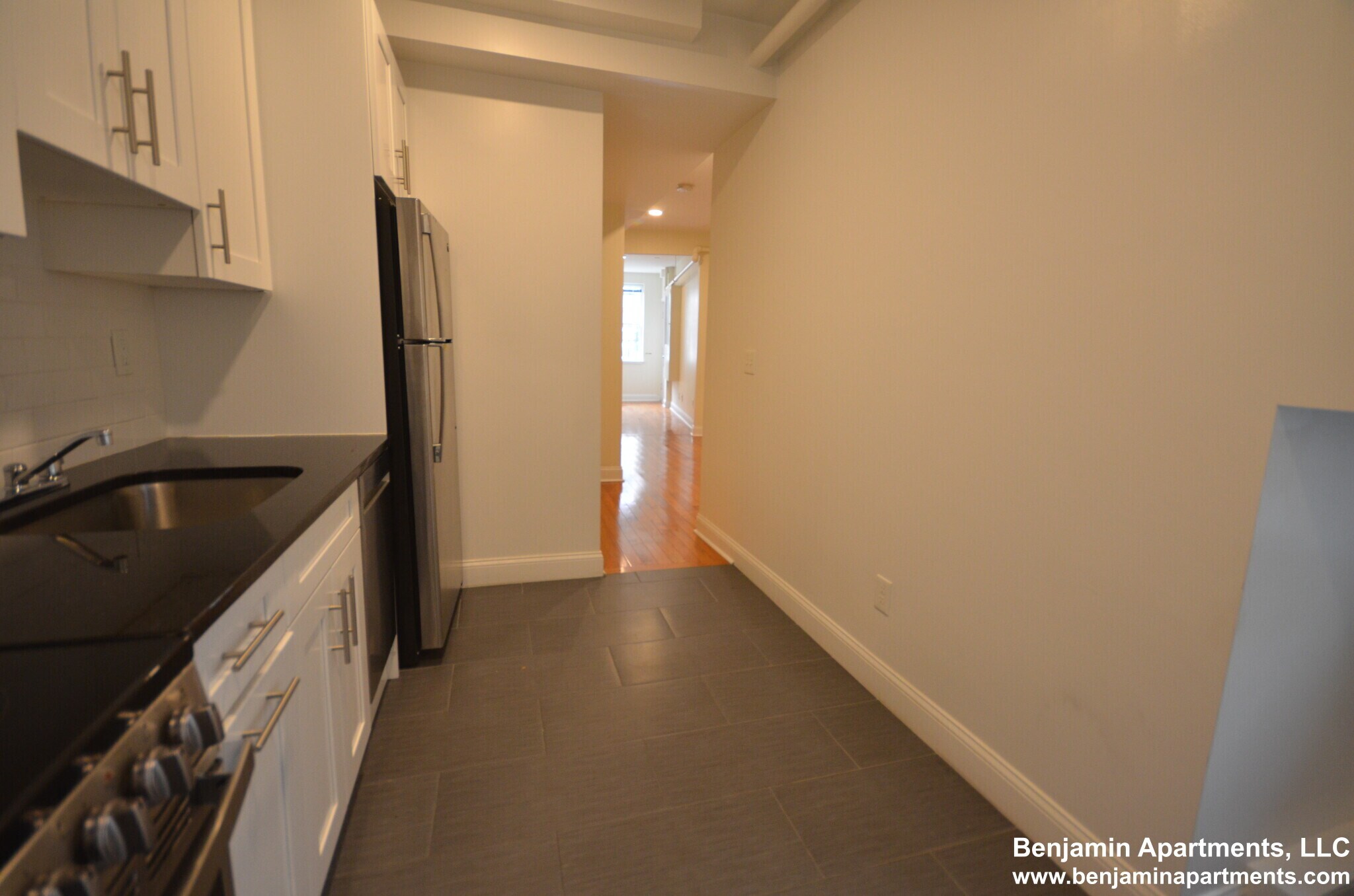 Building Photo - 123 Sutherland Rd