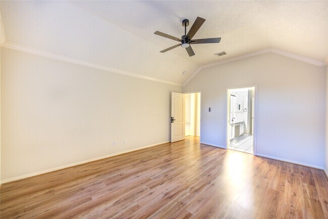 Building Photo - 1231 Parkhaven Ln