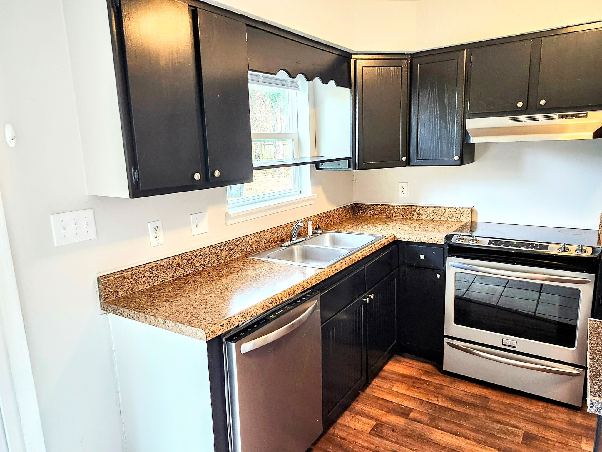 Kitchen - 2519 beech st