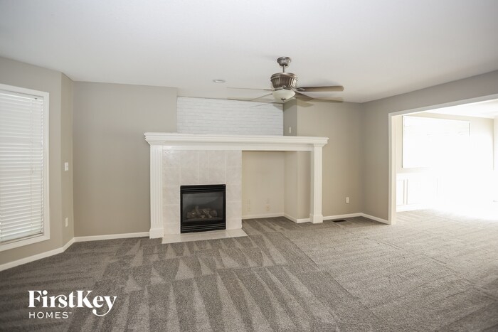 Building Photo - 1500 River Run Dr