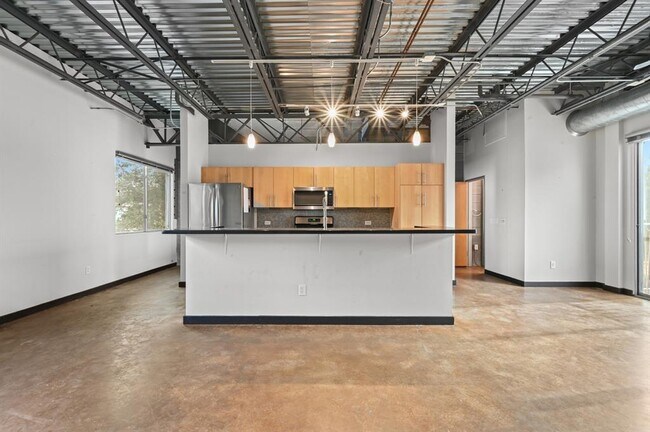Building Photo - 4801 S Congress Ave