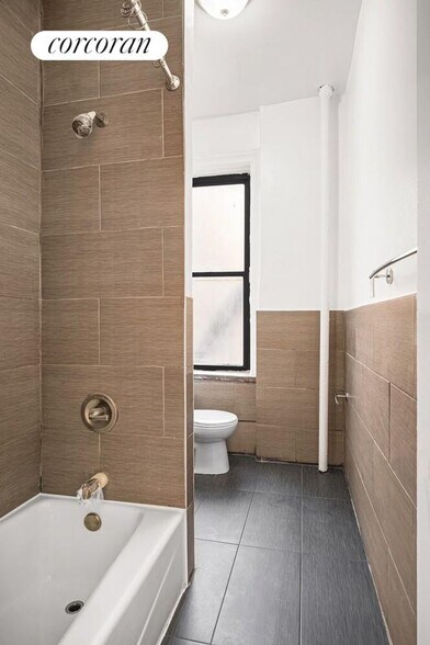 Building Photo - 396 Montgomery St