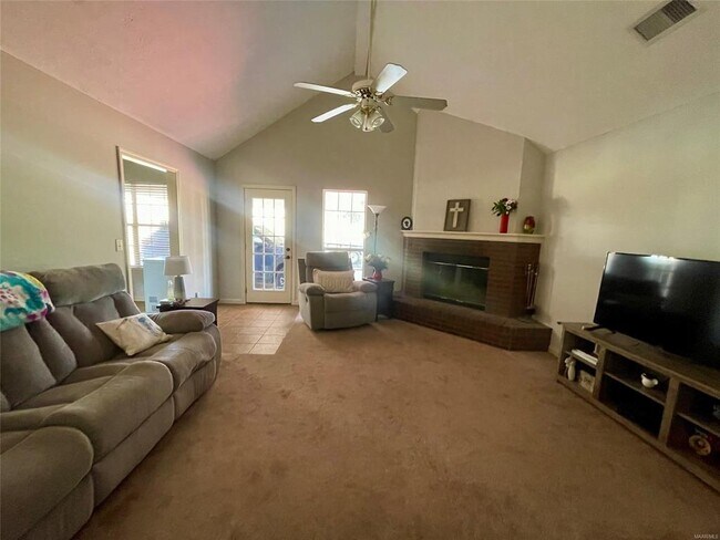 Building Photo - 21 Shelton Cir