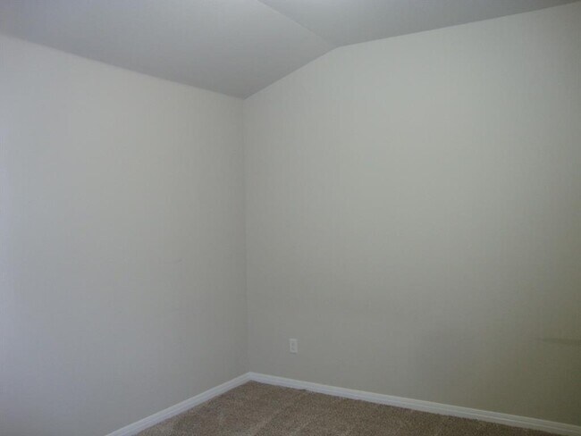 Building Photo - 2824 Smokehouse Trl