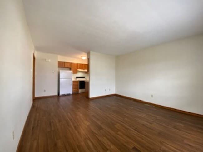 Building Photo - 204 Stonewall Ct