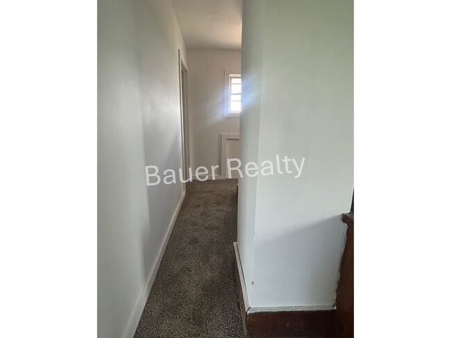 Building Photo - 1427 Township Rd 608