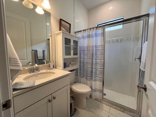 Building Photo - 5663 St Armands Way