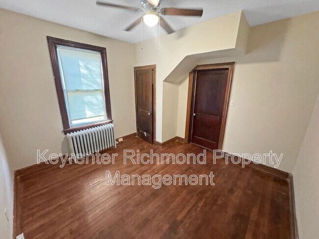 Building Photo - 2806 Hawthorne Ave