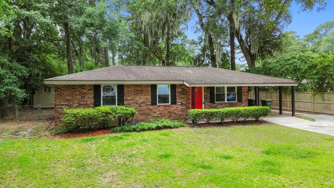 Building Photo - 527 Red Oak Rd