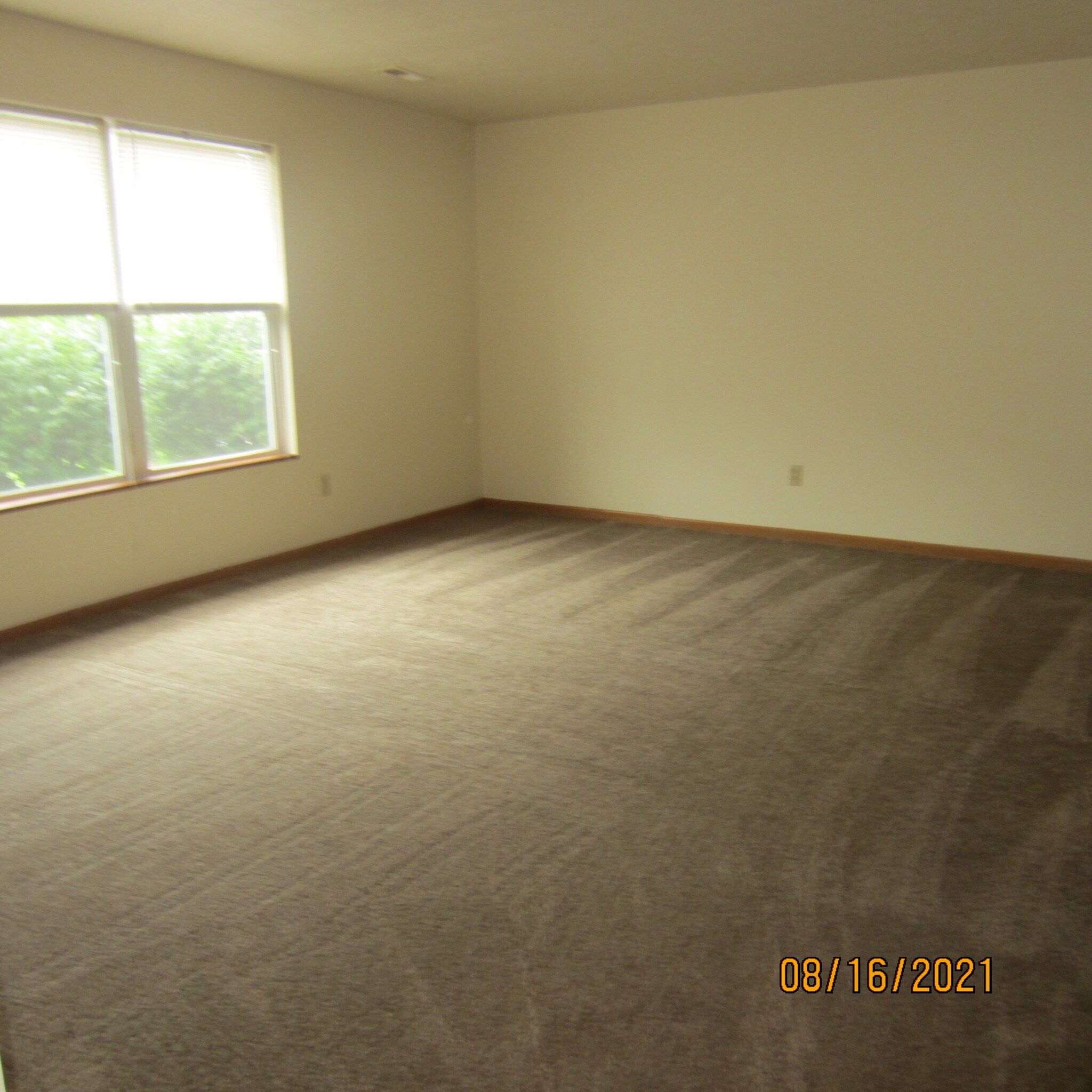 Building Photo - 908 Allen Dr