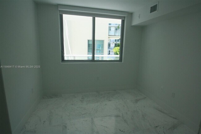 Building Photo - 6620 Indian Creek Dr